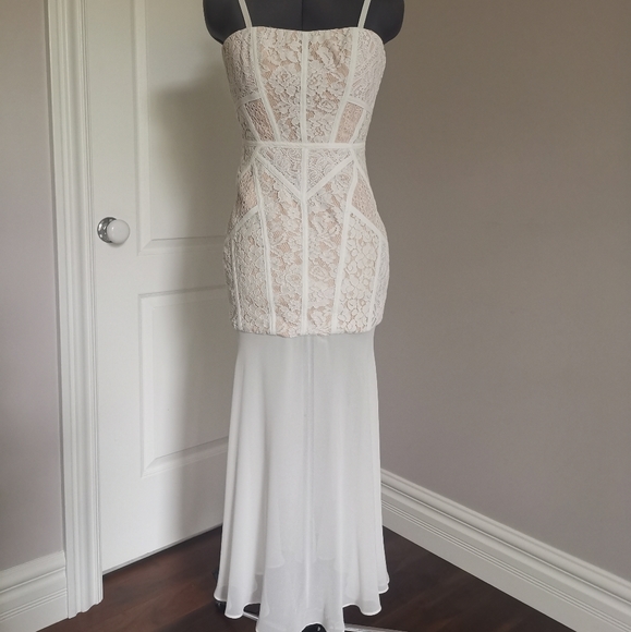 BCBGMAXAAZRIA Vivienne Bustier Lace Gown - Picture 4 of 8